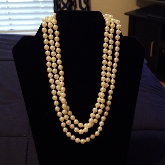 Long Pearls Necklace main image 1